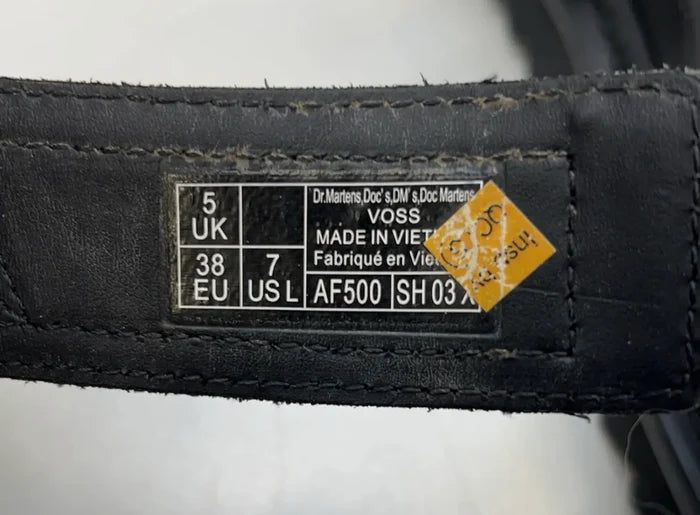 Dr. Martens Voss-skinnsandaler