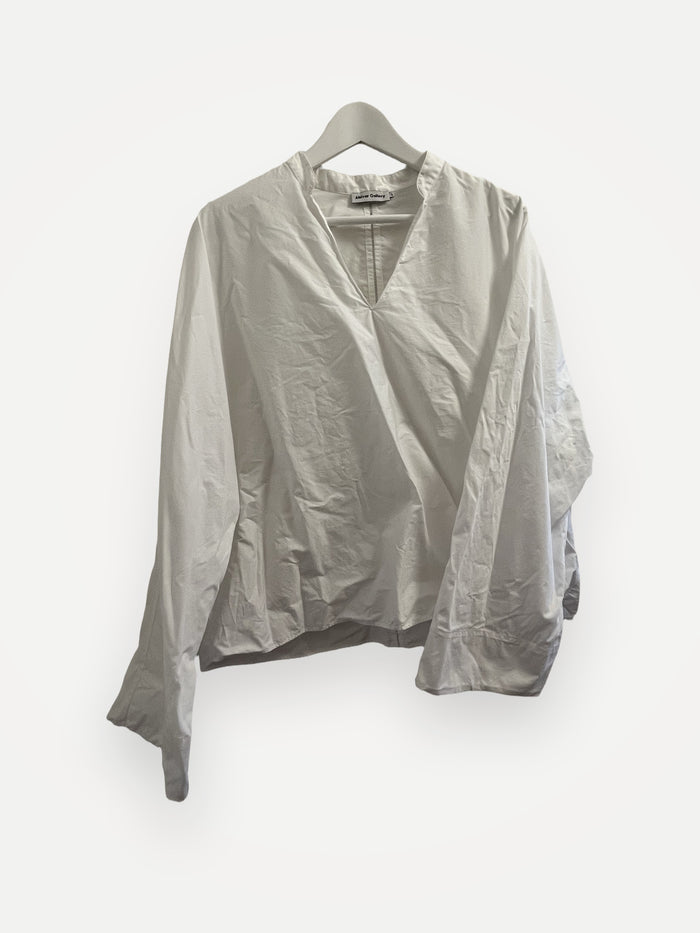 Ahlvar Gallery Nina V- Oxford White-blus