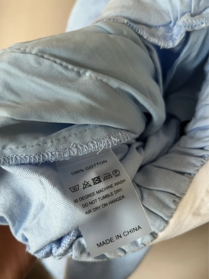 Ahlvar Gallery-shorts NWOT