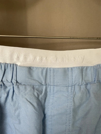 Ahlvar Gallery-shorts NWOT