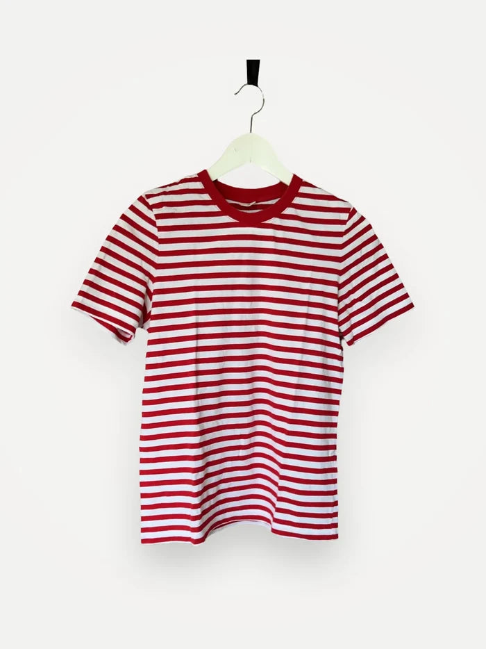 Arket-t-shirt NWOT