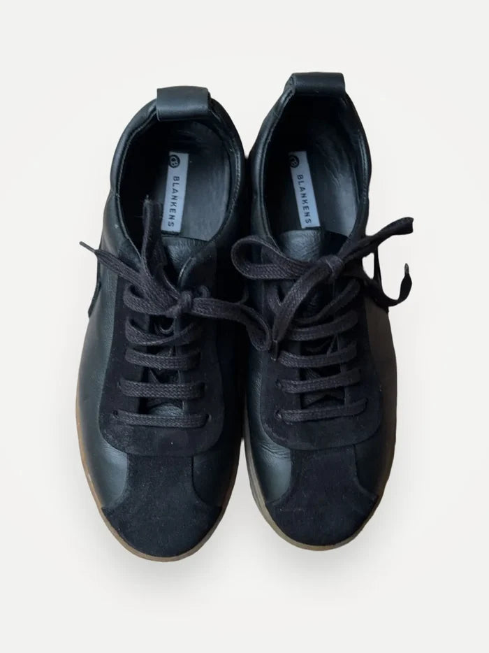 Blankens The Elin Black-skinnsneakers