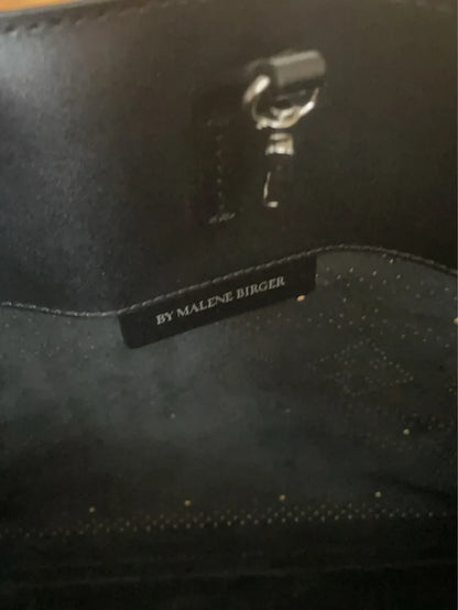 By Malene Birger Evin Tote-skinnhandväska