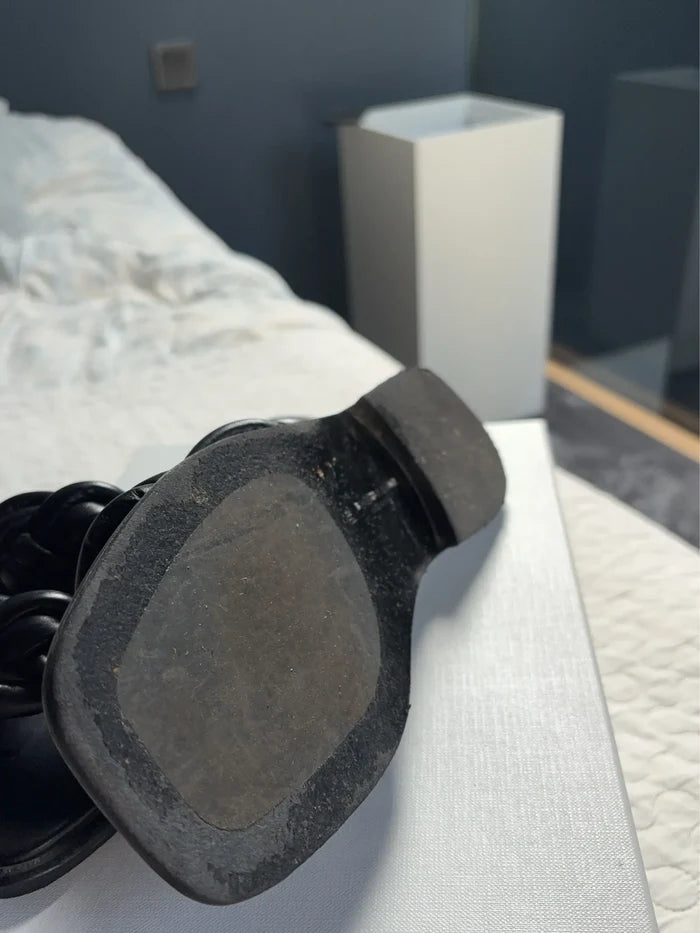 By Malene Birger Knotta-skinnsandaler