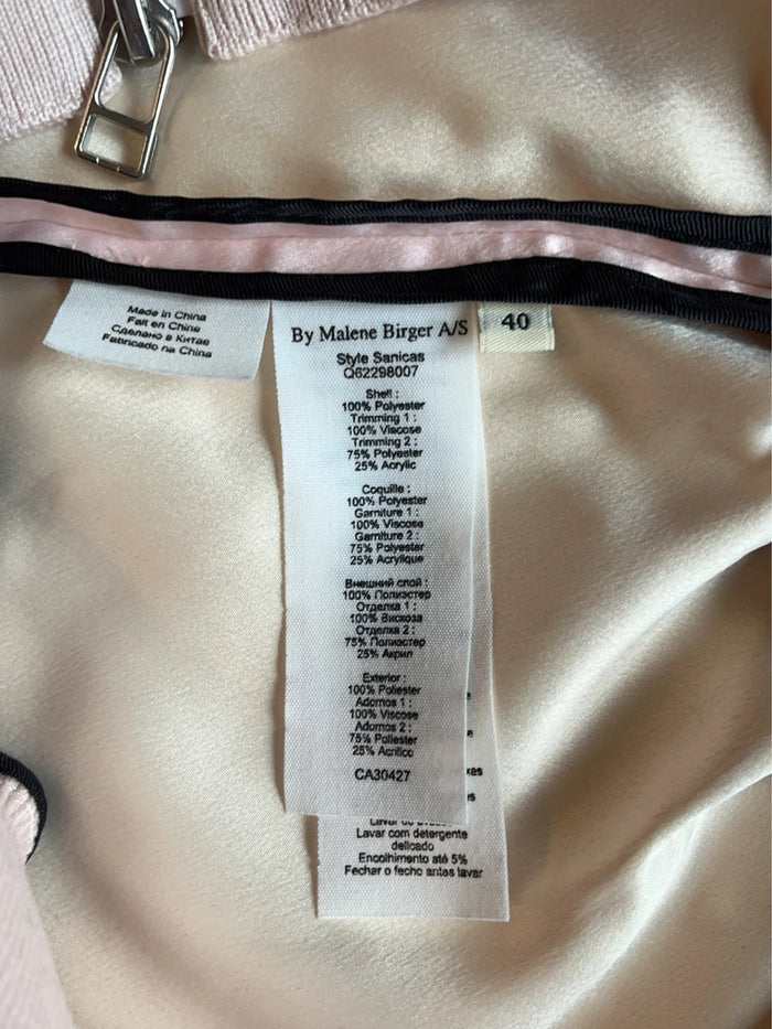 By Malene Birger Sanicas-jacka