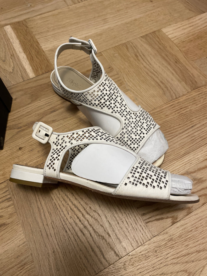 Filippa K Elsy-skinnsandaler