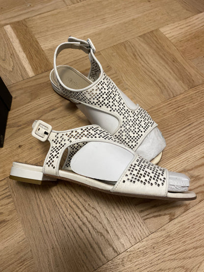 Filippa K Elsy-skinnsandaler