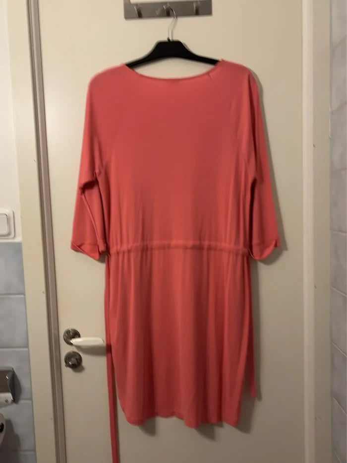 Filippa K-klänning