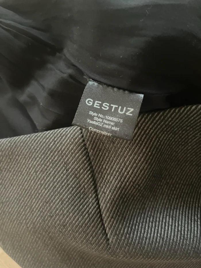 Gestuz Ysella Midi-kjol