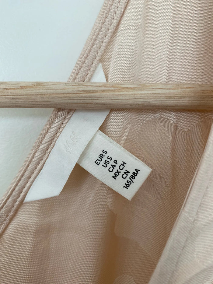 H&M Studio-klänning NWOT