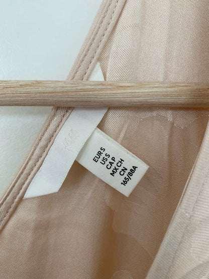 H&M Studio-klänning NWOT