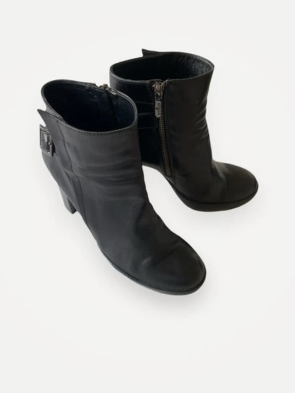 Hogan-skinnboots NWOT
