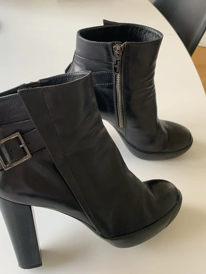 Hogan-skinnboots NWOT