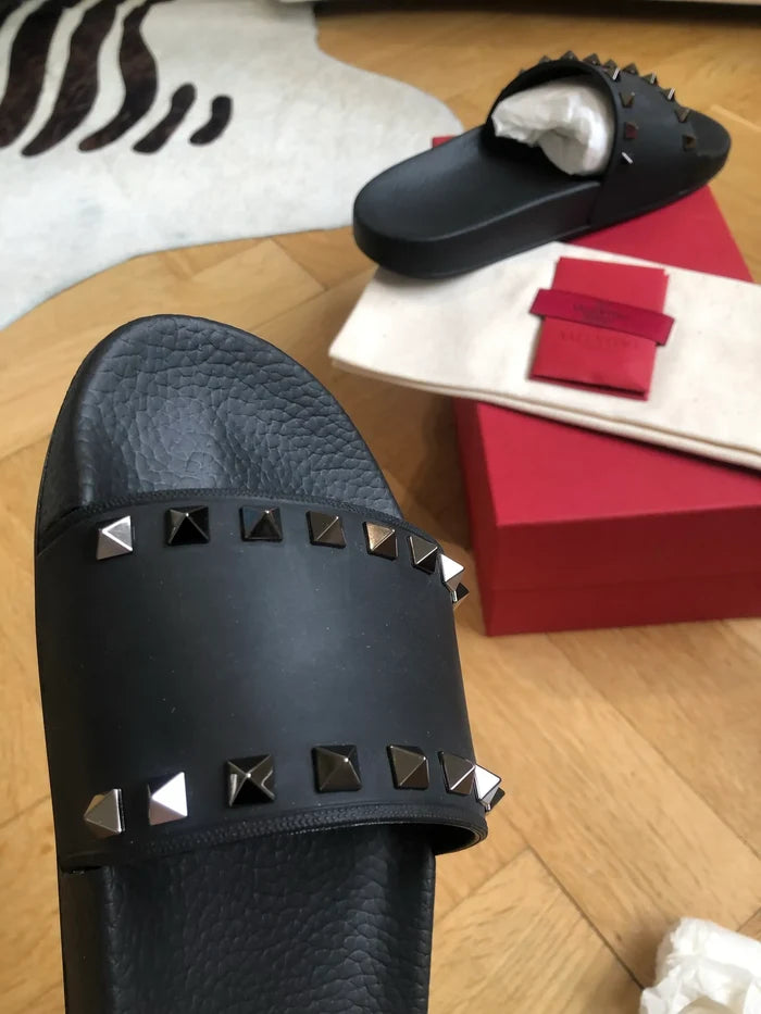 Valentino Rockstud Slides-sandaler NWOT