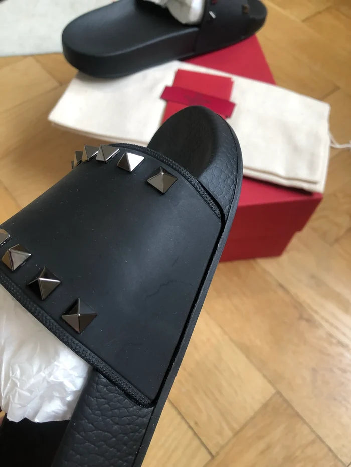 Valentino Rockstud Slides-sandaler NWOT