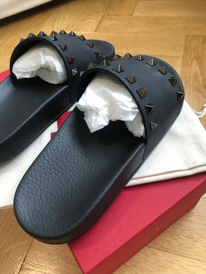 Valentino Rockstud Slides-sandaler NWOT