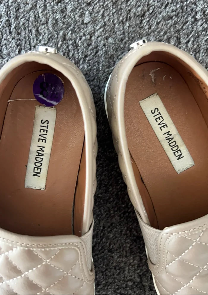 Steve Madden-skinnsneakers
