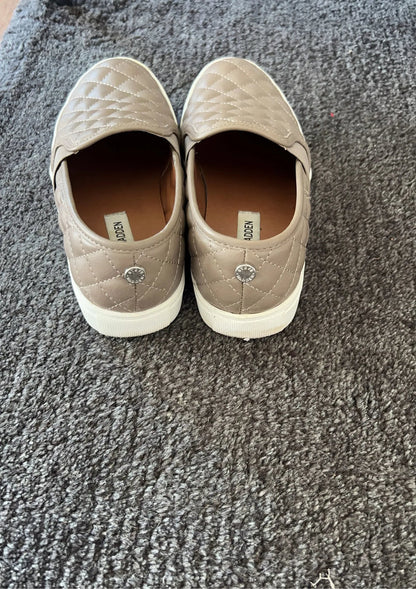 Steve Madden-skinnsneakers